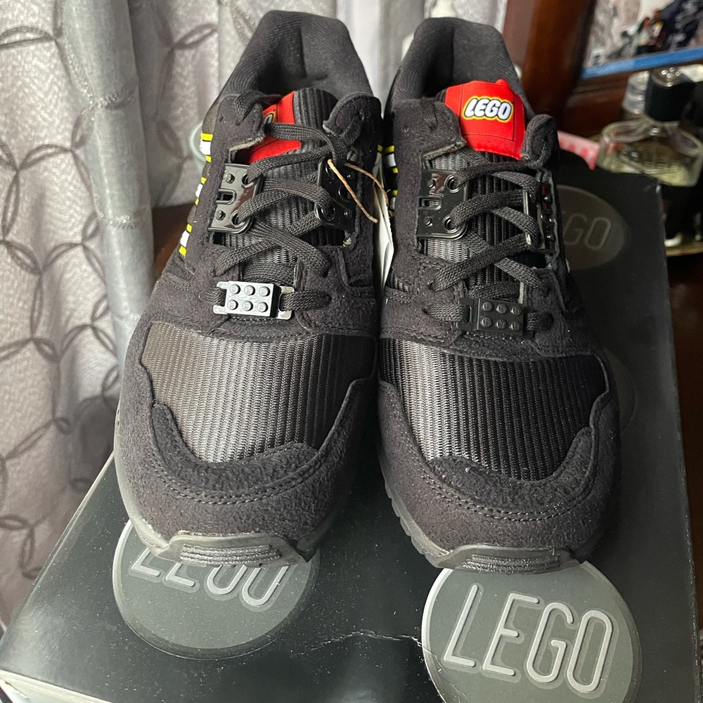 Adidas x Lego sneakers - Picture 2 of 5